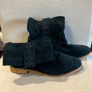 TOMS laurel suede boots